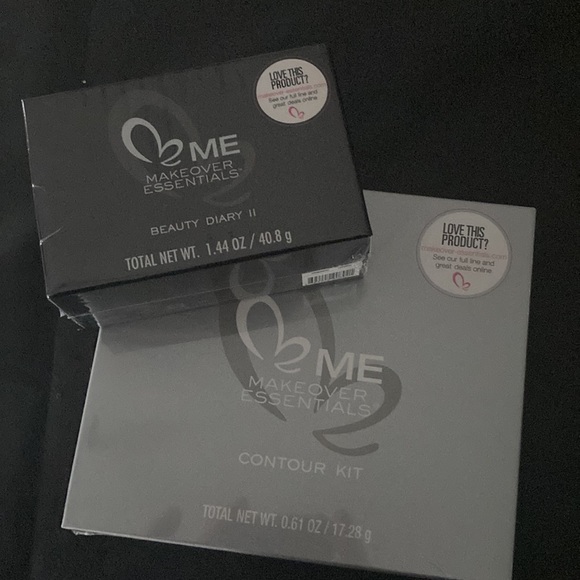 Makeover essentials bundle - Picture 9 of 14